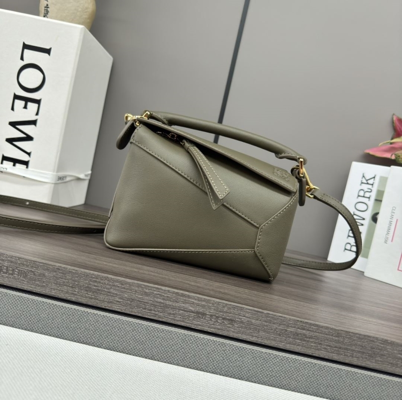 l*ew* handle bags